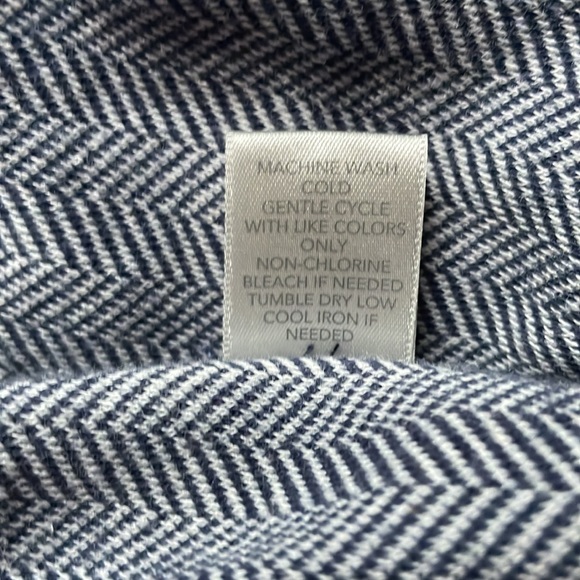 CJ Bsnks size 1x navy/gray stripe vest - Picture 5 of 5